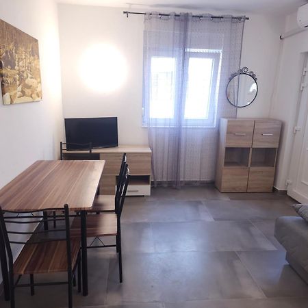 Apartmani Viktorija Fažana Стая снимка