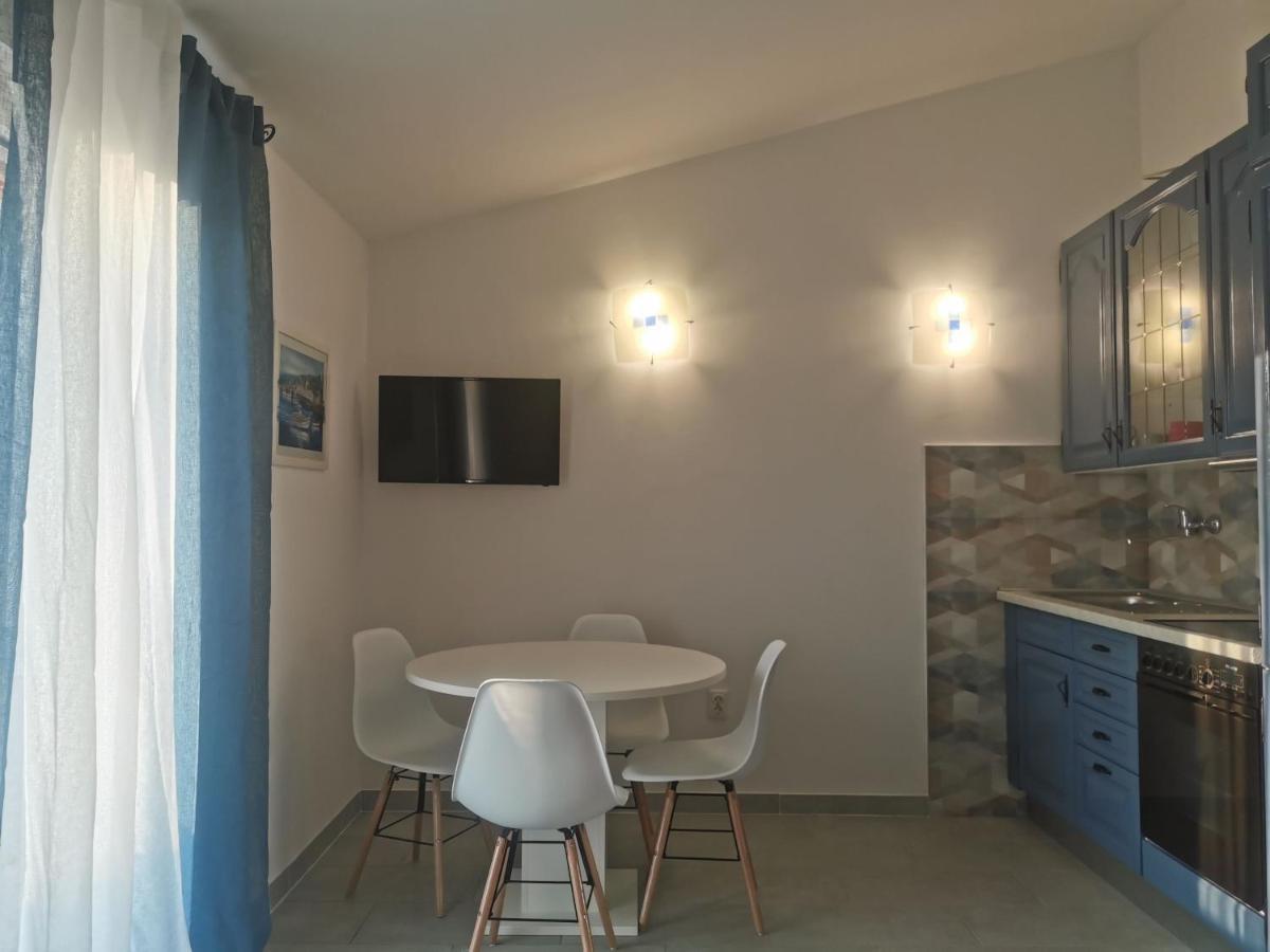 Apartmani Viktorija Fažana Екстериор снимка