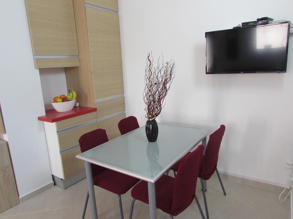 Apartmani Viktorija Fažana Екстериор снимка