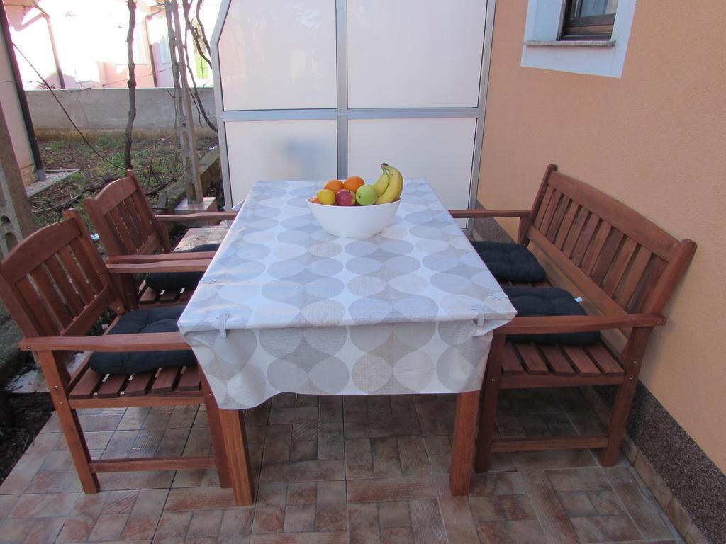 Apartmani Viktorija Fažana Екстериор снимка